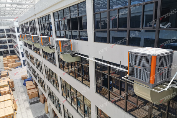 瑞泰作為清遠工廠通風降溫設備廠家，給您專業(yè)的降溫方案